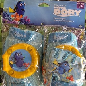 Disney's Finding Dory Protective Gear Ages 3+ NEW!